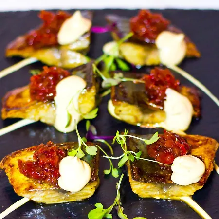 Arohaz & Restaurante 2*