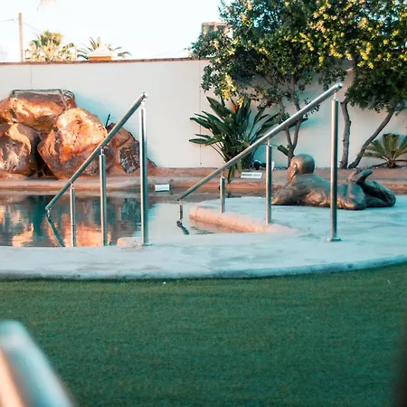 فندق Arohaz & Restaurante 2*