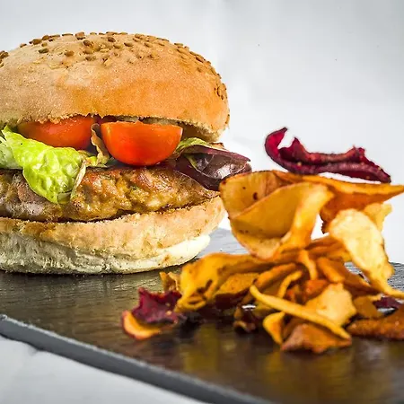 Arohaz & Restaurante 2* زاهورا