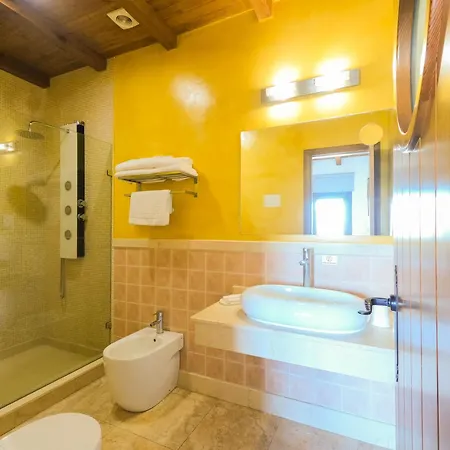 Arohaz & Restaurante 2* زاهورا