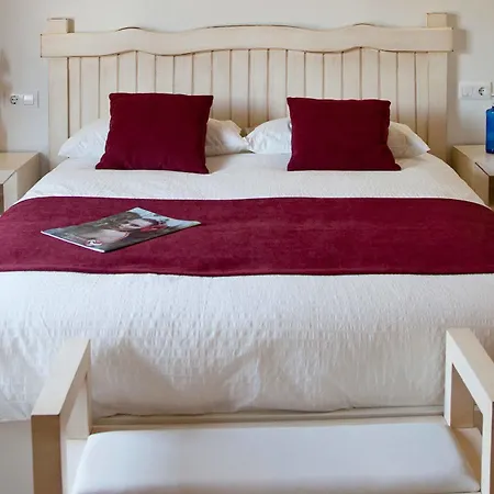 فندق Arohaz & Restaurante 2*